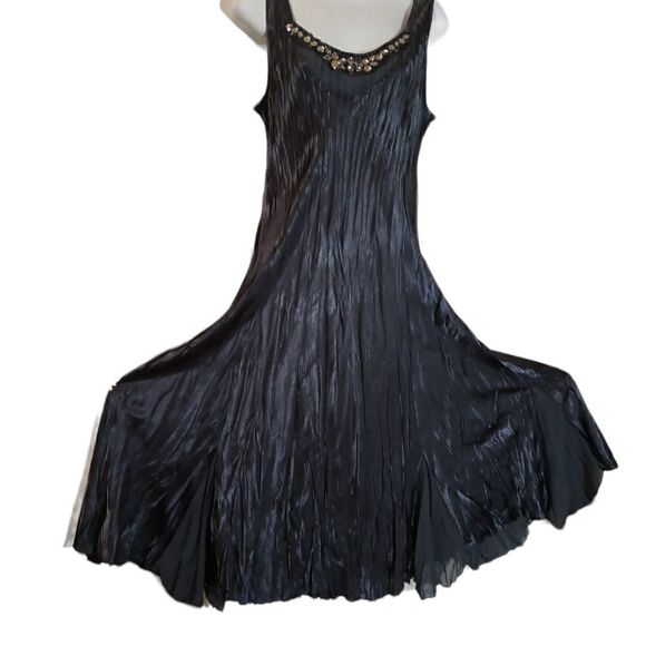 S.L. Fashions black Charmeuse sleeveless crinkle embellished dress size L - Picture 5 of 11